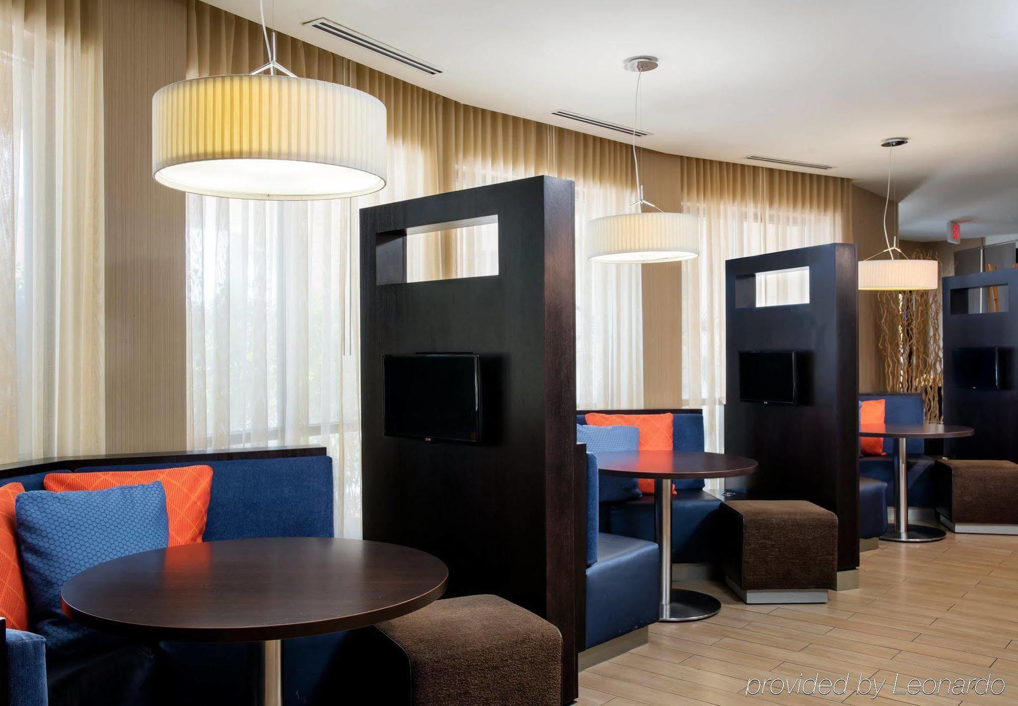 Courtyard By Marriott Jacksonville I-295/East Beltway מראה חיצוני תמונה